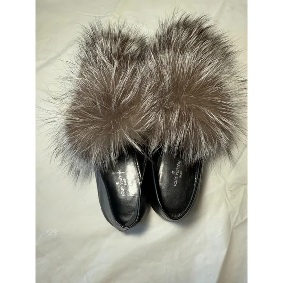 Louis Vuitton Prime Time Black Leather Gold Chain Logo fur Loafers Flats - Picture 14 of 16